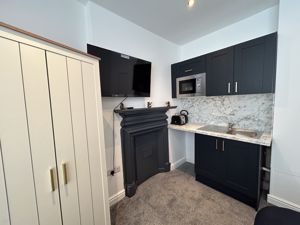 Photo 31- click for photo gallery